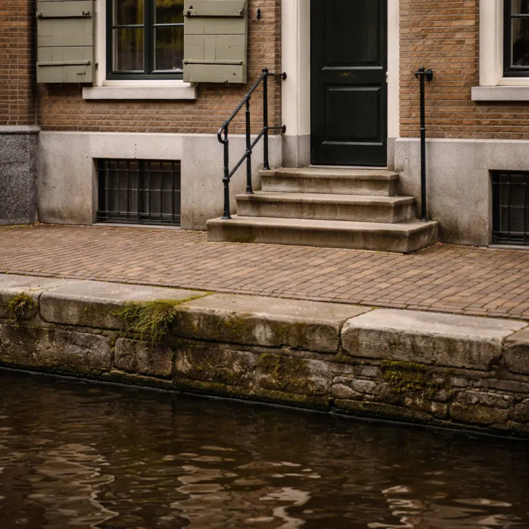 Sleeping Inside a UNESCO Address: What It Means to Stay on the Herengracht